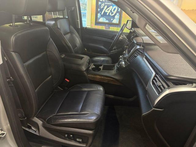 Photo of 2018 Silver Ice Metallic Chevrolet Suburban