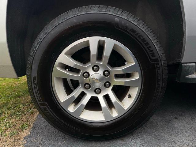 Photo of 2018 Silver Ice Metallic Chevrolet Suburban