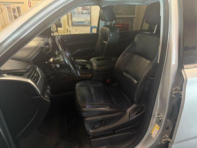 Photo of 2018 Silver Ice Metallic Chevrolet Suburban