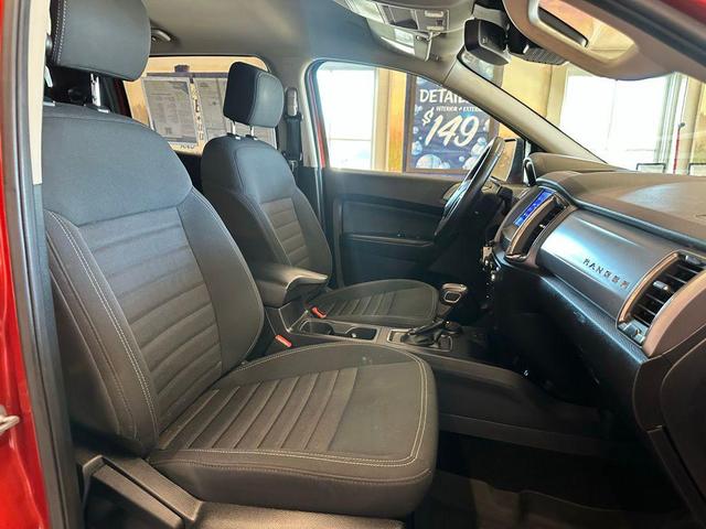 Photo of 2022 Hot Pepper Red Metallic Tinted Clearcoat Ford Ranger