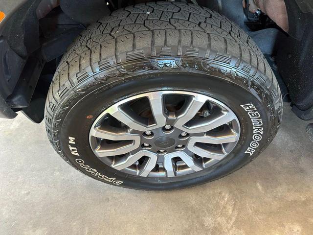 Photo of 2022 Hot Pepper Red Metallic Tinted Clearcoat Ford Ranger