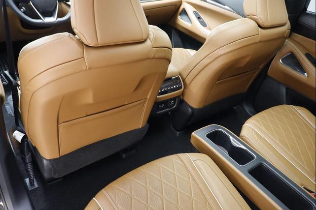 Photo of 2025 Mineral Black INFINITI QX60