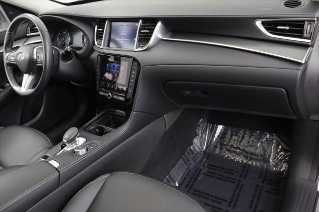Photo of 2022 Majestic White INFINITI QX50