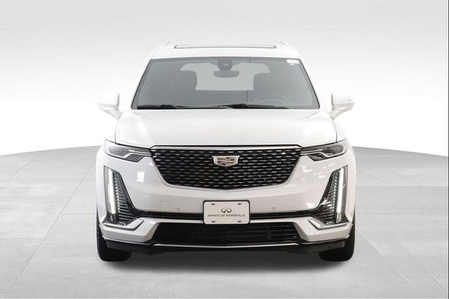 Photo of 2020 Crystal White Tricoat Cadillac XT6