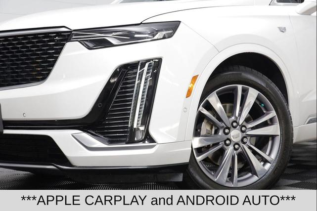 Photo of 2020 Crystal White Tricoat Cadillac XT6
