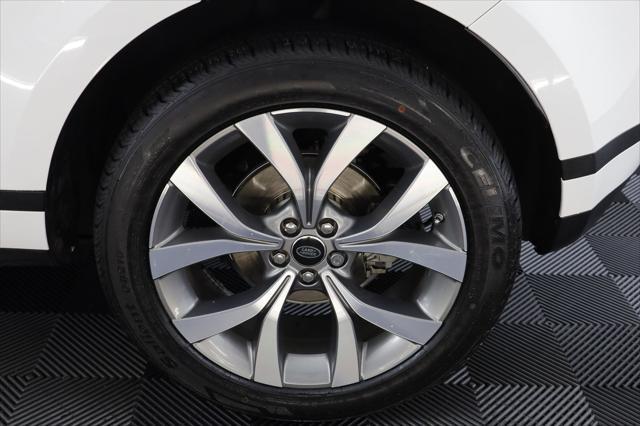 Photo of 2020 Fuji White Land Rover Range Rover Evoque