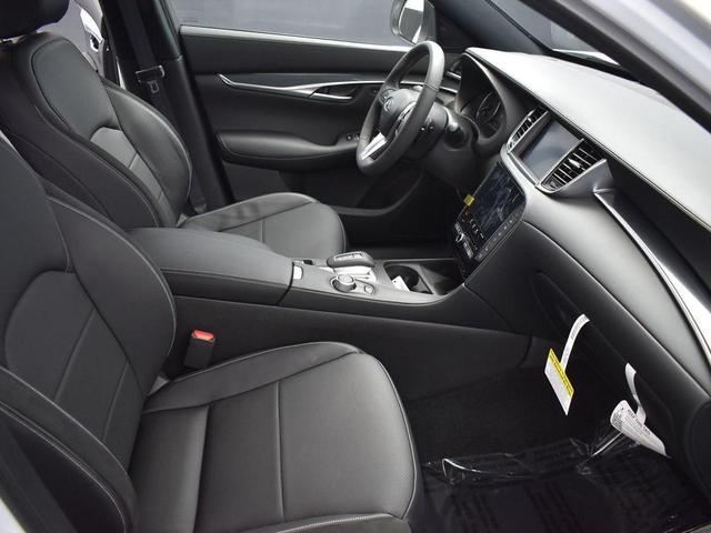 Photo of 2024 Radiant White INFINITI QX50