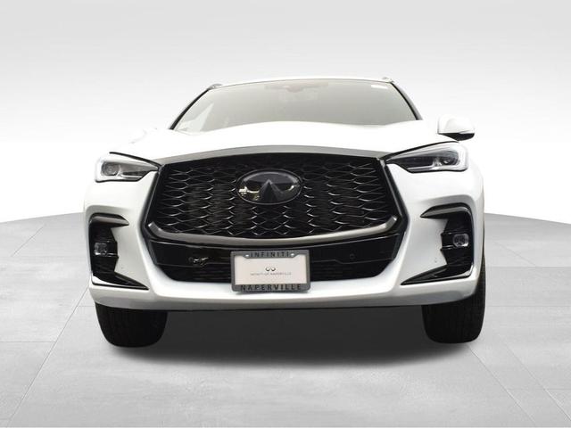 Photo of 2024 Radiant White INFINITI QX50