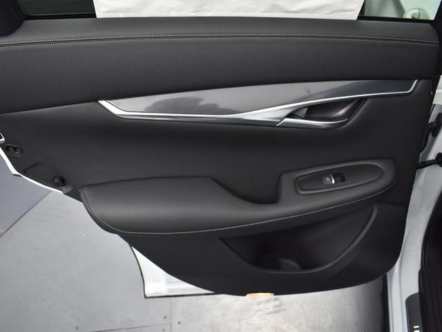 Photo of 2024 Radiant White INFINITI QX50