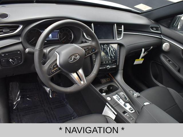 Photo of 2024 Radiant White INFINITI QX50
