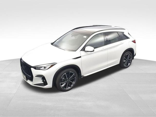 Photo of 2024 Radiant White INFINITI QX50