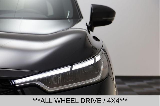Photo of 2025 Mineral Black INFINITI QX60