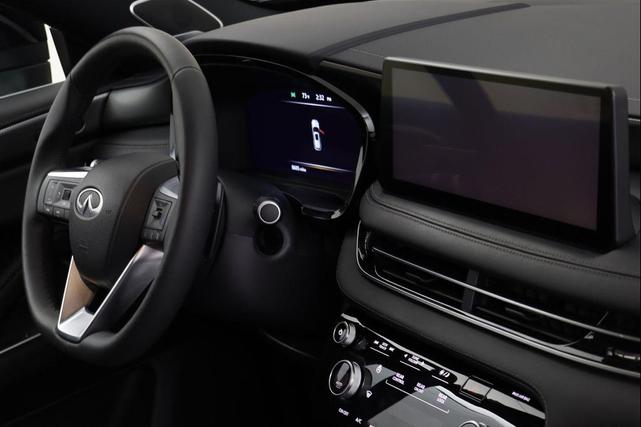 Photo of 2025 Mineral Black INFINITI QX60