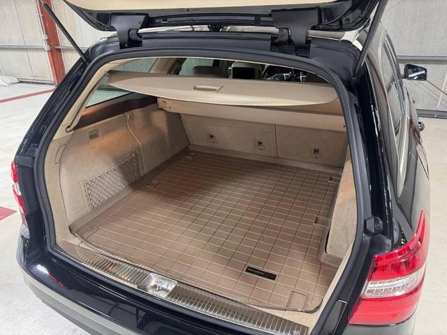 Photo of 2012 Black Mercedes-Benz E-Class