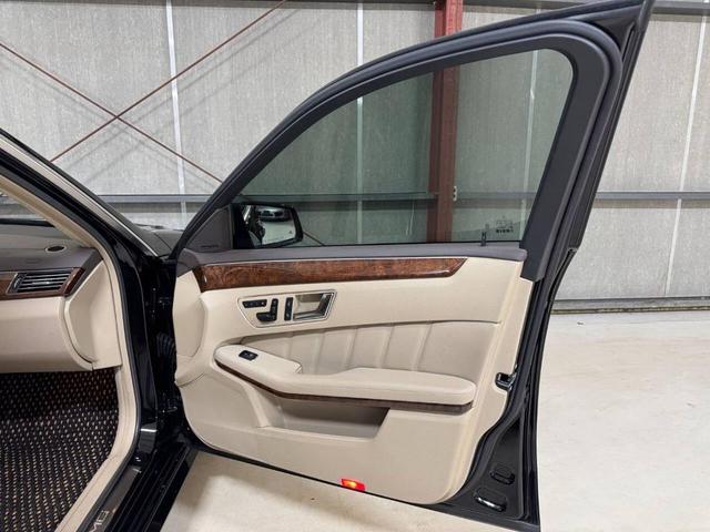 Photo of 2012 Black Mercedes-Benz E-Class