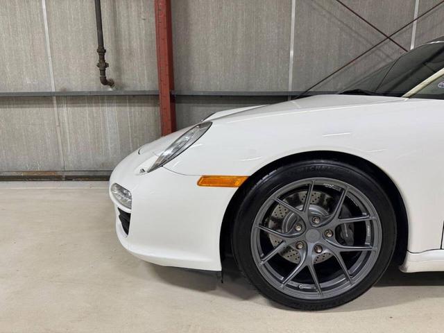 Photo of 2009 Carrara White Porsche 911