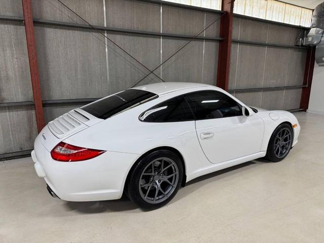 Photo of 2009 Carrara White Porsche 911