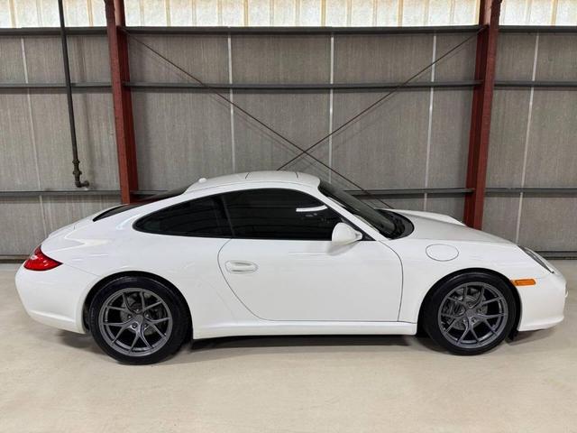 Photo of 2009 Carrara White Porsche 911