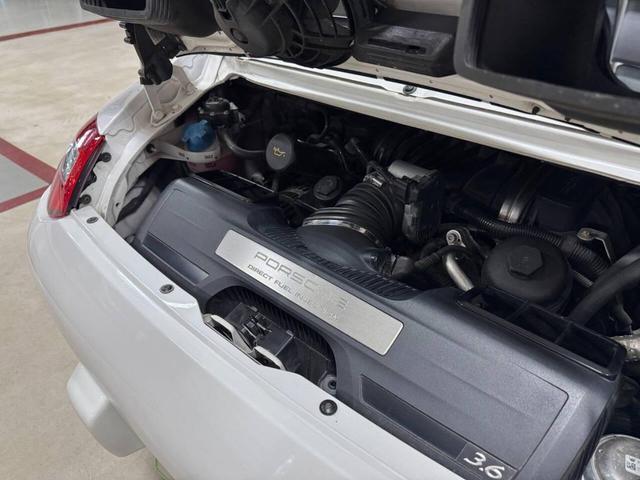 Photo of 2009 Carrara White Porsche 911