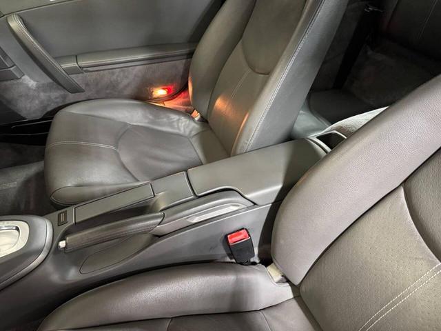 Photo of 2009 Carrara White Porsche 911