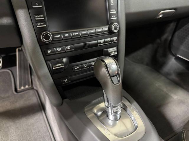 Photo of 2009 Carrara White Porsche 911
