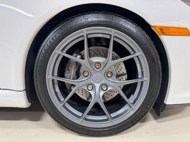 Photo of 2009 Carrara White Porsche 911