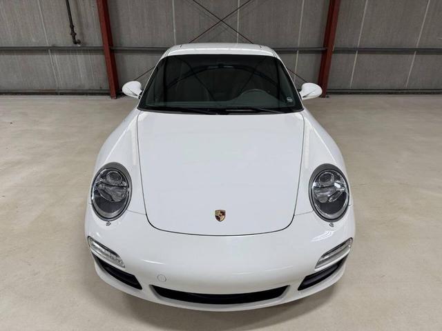 Photo of 2009 Carrara White Porsche 911
