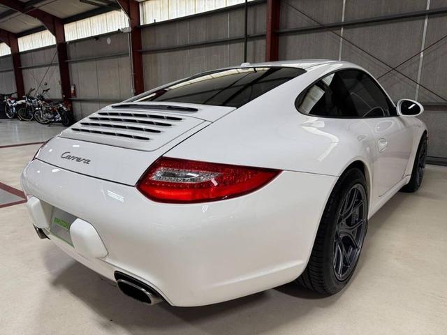 Photo of 2009 Carrara White Porsche 911