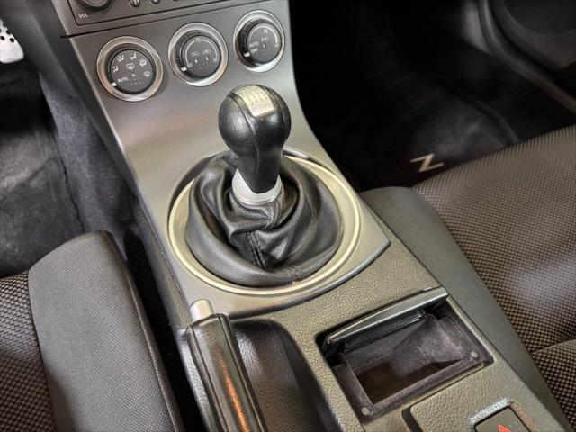 Photo of 2003 Silver Nissan 350Z
