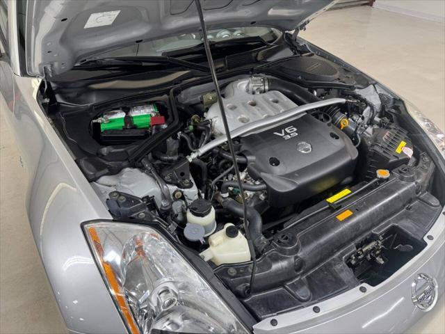 Photo of 2003 Silver Nissan 350Z