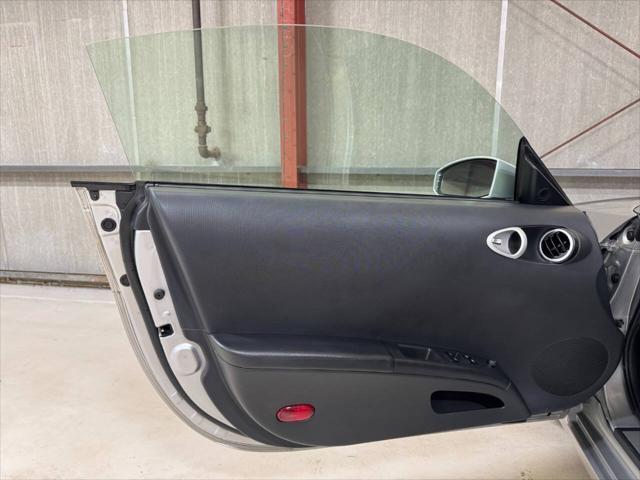 Photo of 2003 Silver Nissan 350Z