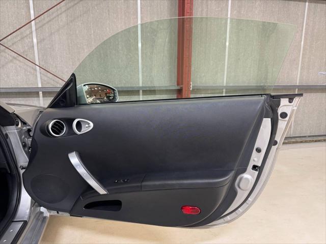 Photo of 2003 Silver Nissan 350Z