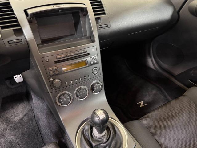 Photo of 2003 Silver Nissan 350Z