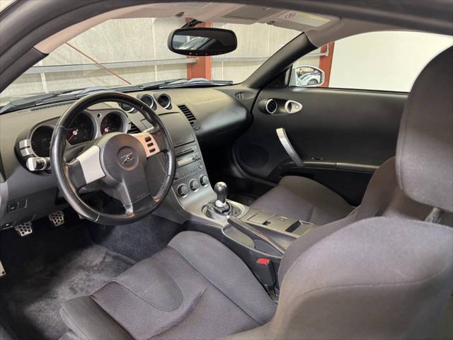 Photo of 2003 Silver Nissan 350Z