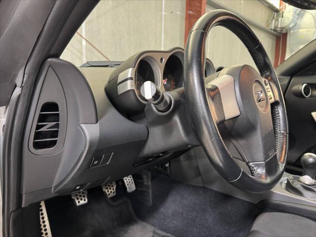 Photo of 2003 Silver Nissan 350Z