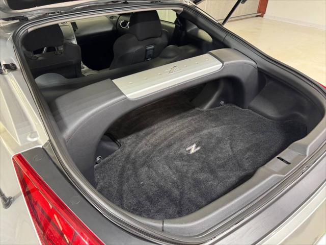 Photo of 2003 Silver Nissan 350Z