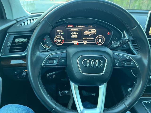 Photo of 2018 Dark Blue Audi Q5