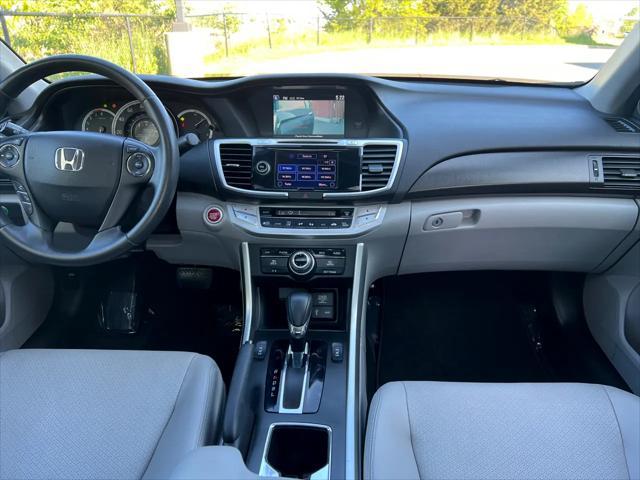 Photo of 2014 Modern Steel Metallic Honda Accord