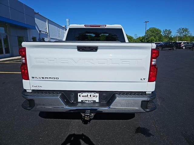 Photo of 2022 Summit White Chevrolet Silverado 1500
