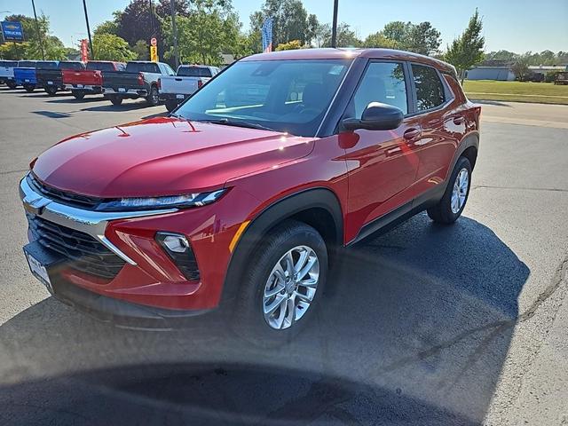 Photo of 2026 Apex Red Chevrolet Trailblazer