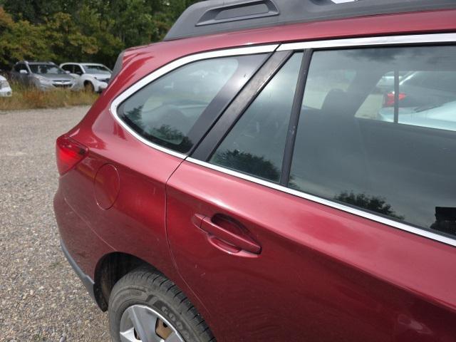 Photo of 2015 Venetian Red Pearl Subaru Outback