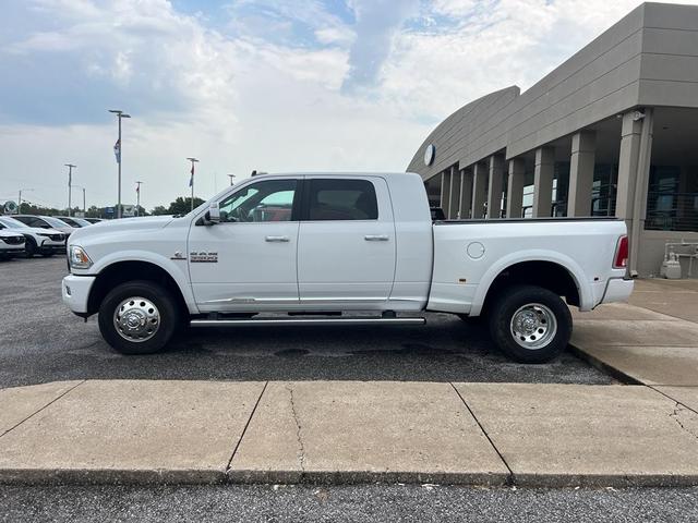 Photo of 2017 Bright White Clearcoat RAM 3500