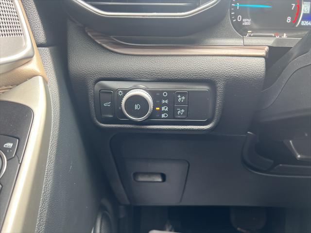 Photo of 2021 Infinite Blue Metallic Tinted Clearcoat Ford Explorer