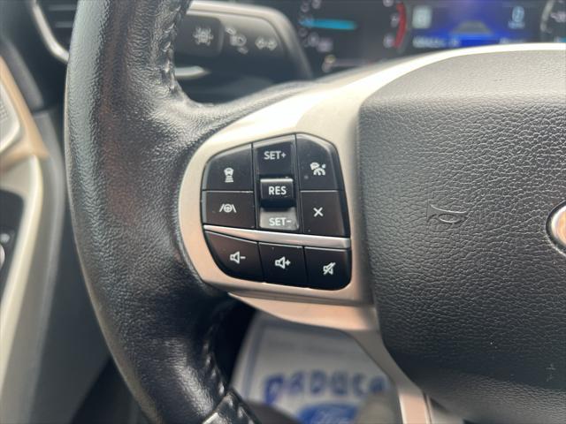 Photo of 2021 Infinite Blue Metallic Tinted Clearcoat Ford Explorer