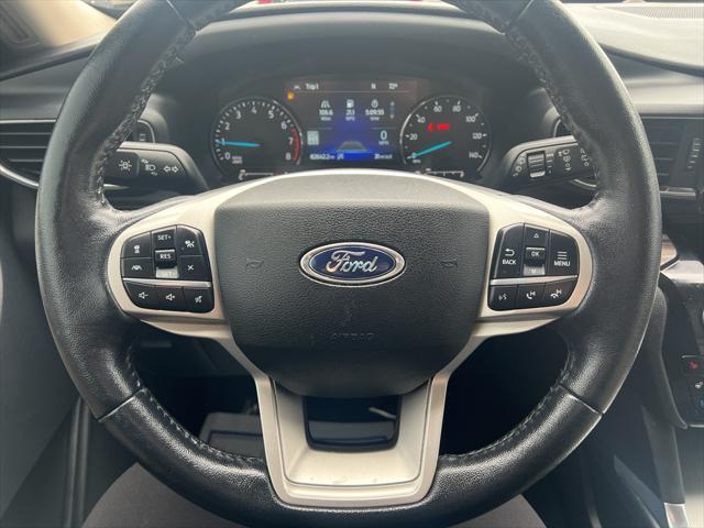 Photo of 2021 Infinite Blue Metallic Tinted Clearcoat Ford Explorer
