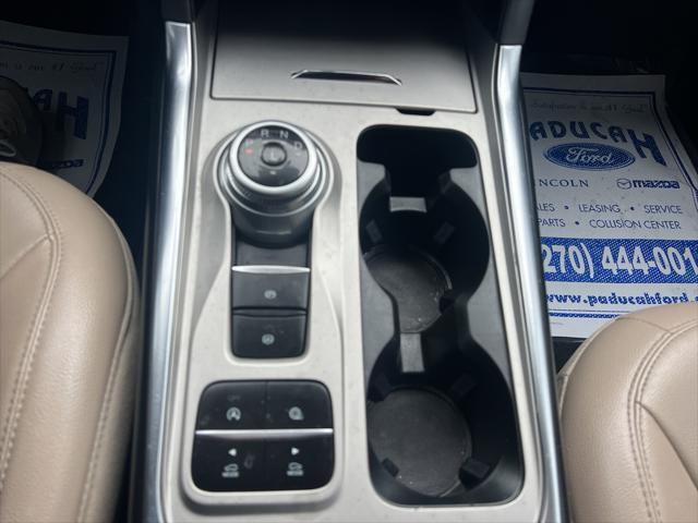 Photo of 2021 Infinite Blue Metallic Tinted Clearcoat Ford Explorer