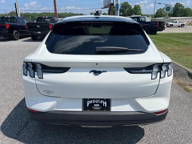Photo of 2025 Star White Metallic Tri-Coat Ford Mustang Mach-E