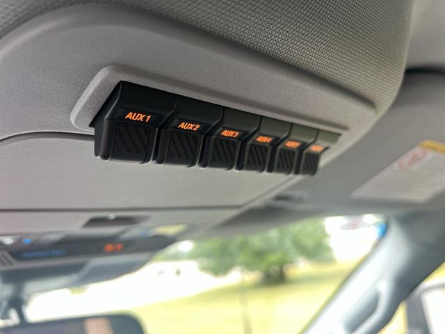 Photo of 2025 Oxford White Ford F-350