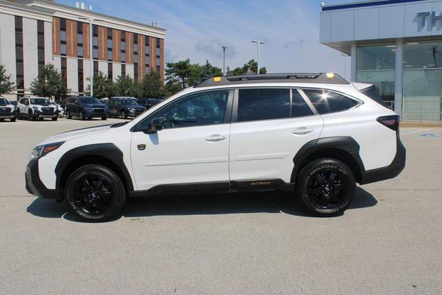 Photo of 2022 Crystal White Pearl Subaru Outback