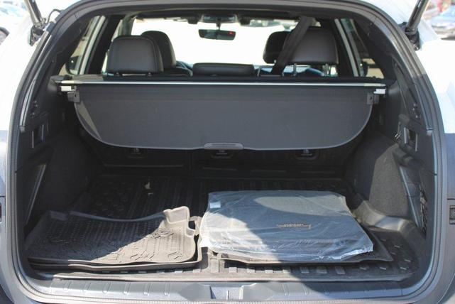 Photo of 2022 Crystal White Pearl Subaru Outback